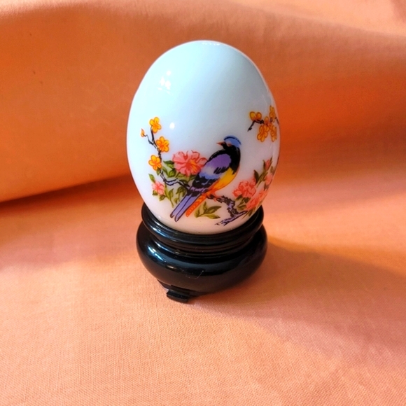 4/$26 Vintage Avon "Sweet Honesty" Cologne Egg - Picture 1 of 7